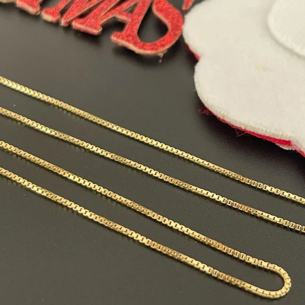 Solid 14K Gold Box Chain Necklace, 3.04 gr. /1 mm, / 18 inch. - Picture 10 of 17